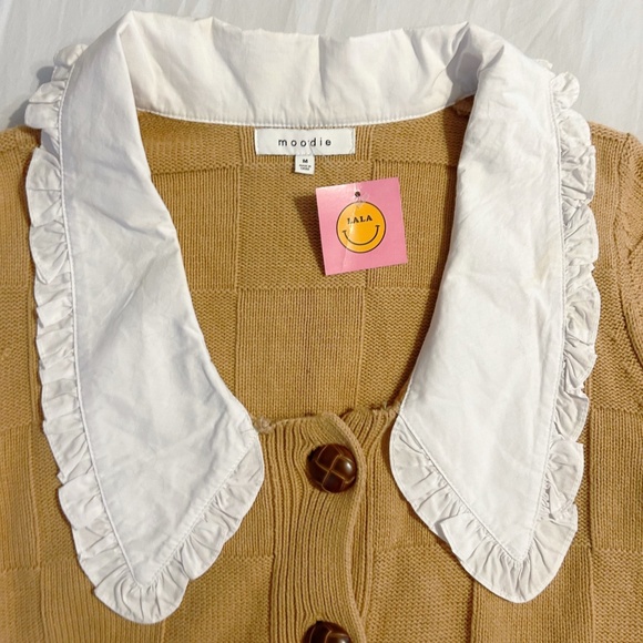 Dressed in LALA Camel Cardigan with White Peter Pan Collar *NWT* - Picture 4 of 6